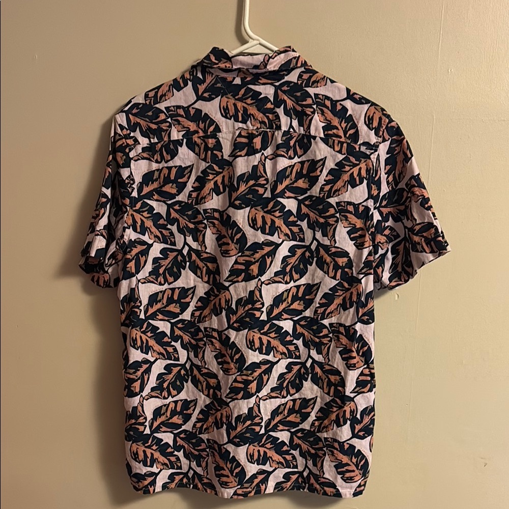 Tommy Bahama Black and Brown Casual Button Down Shirt - Picture 6 of 6
